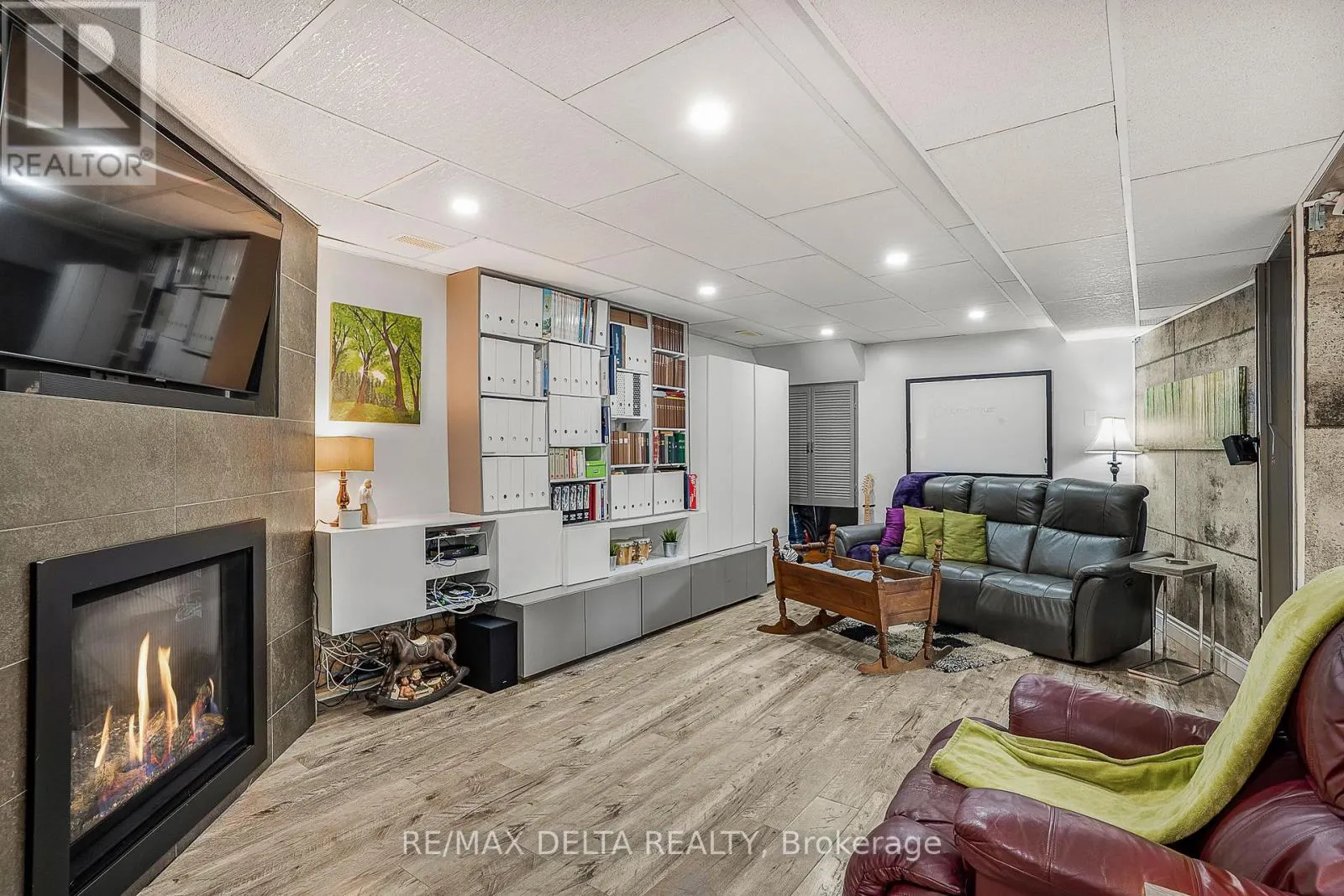 381 DALRYMPLE DRIVE