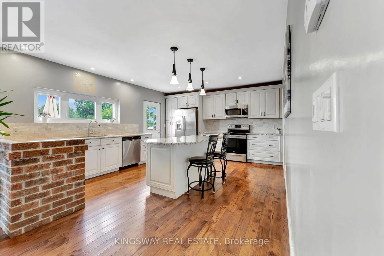 2529 NORMAN ROAD S