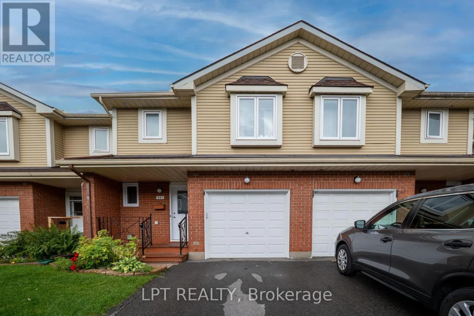 491 VALADE CRESCENT