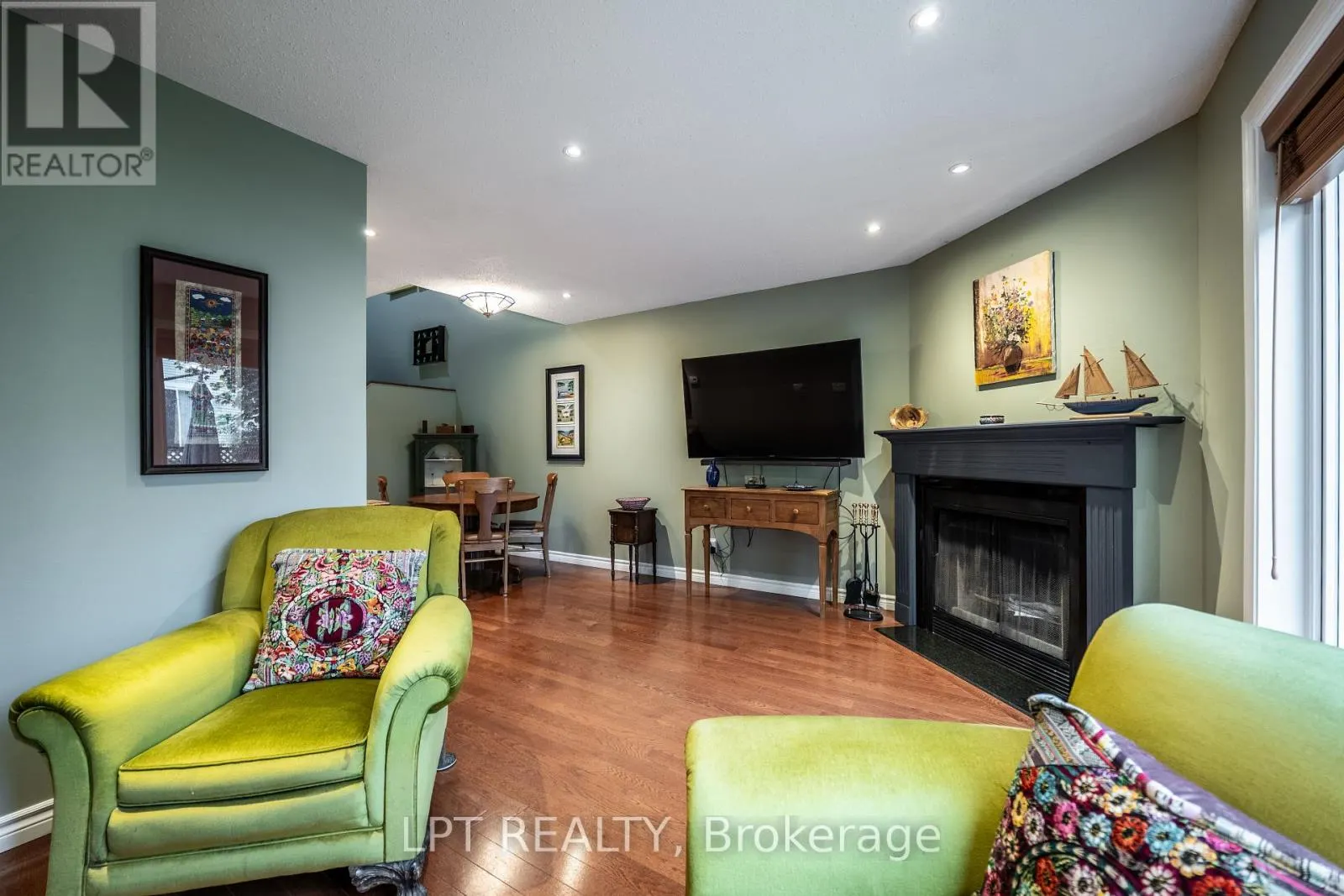491 VALADE CRESCENT