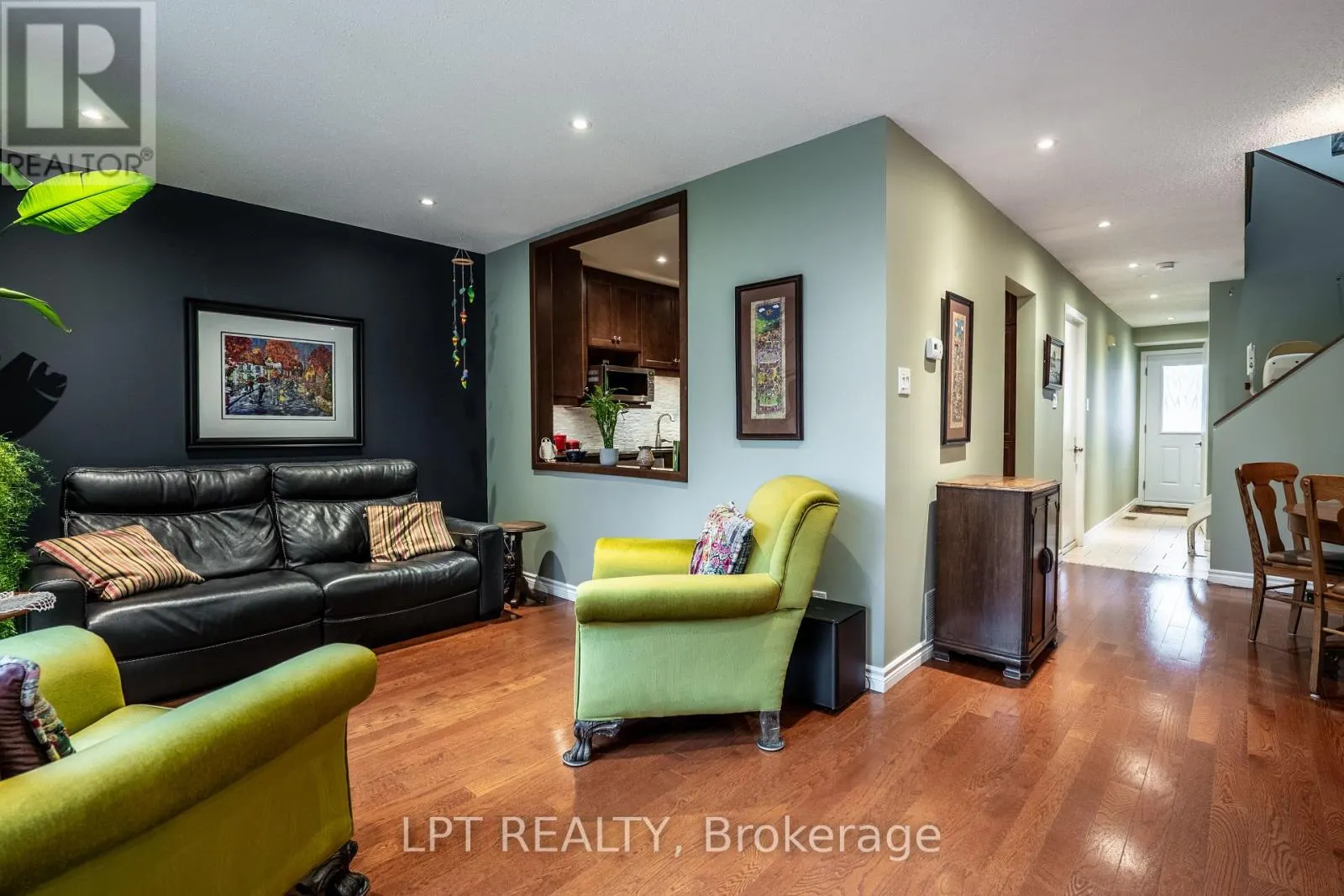 491 VALADE CRESCENT