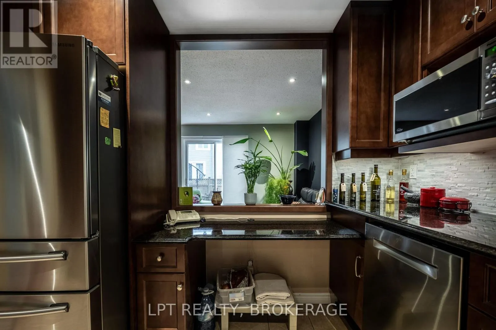 491 VALADE CRESCENT
