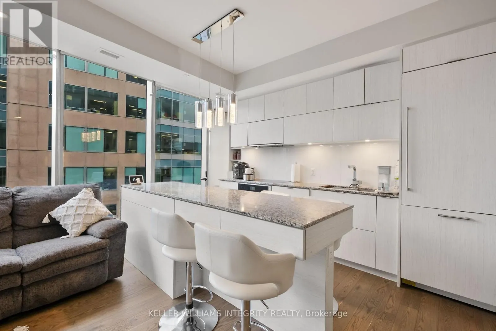1209 - 101 QUEEN STREET