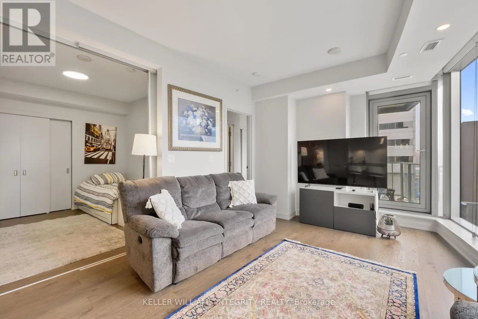 1209 - 101 QUEEN STREET