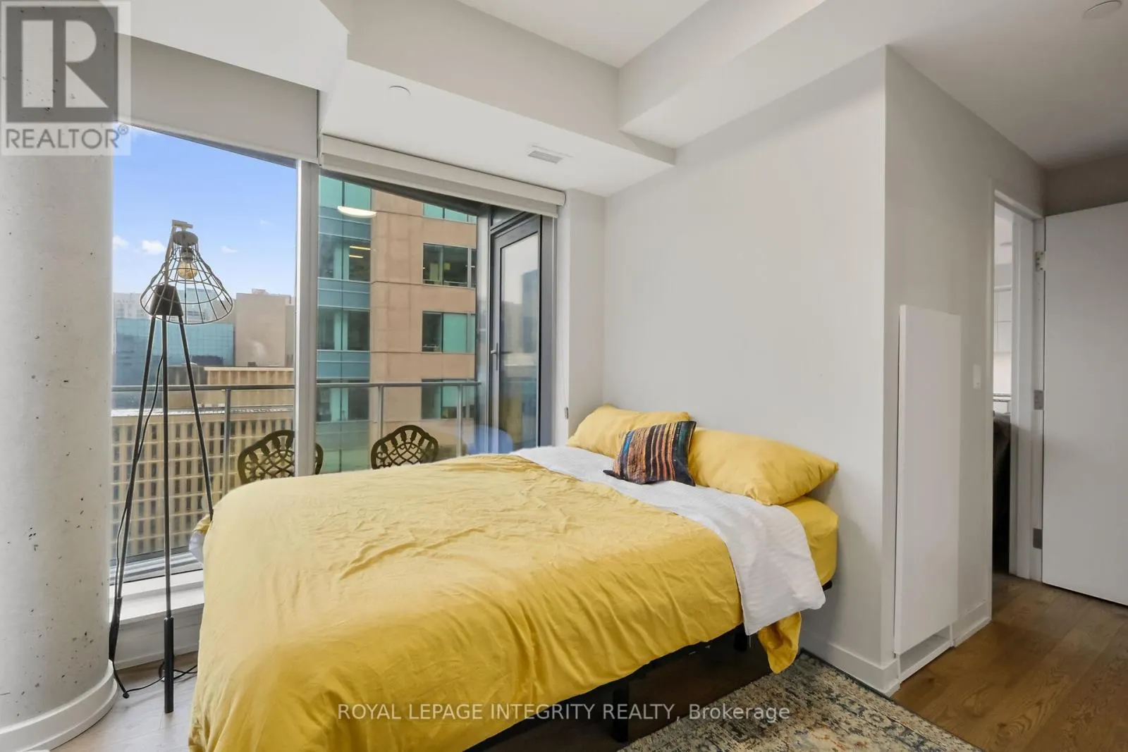 1209 - 101 QUEEN STREET