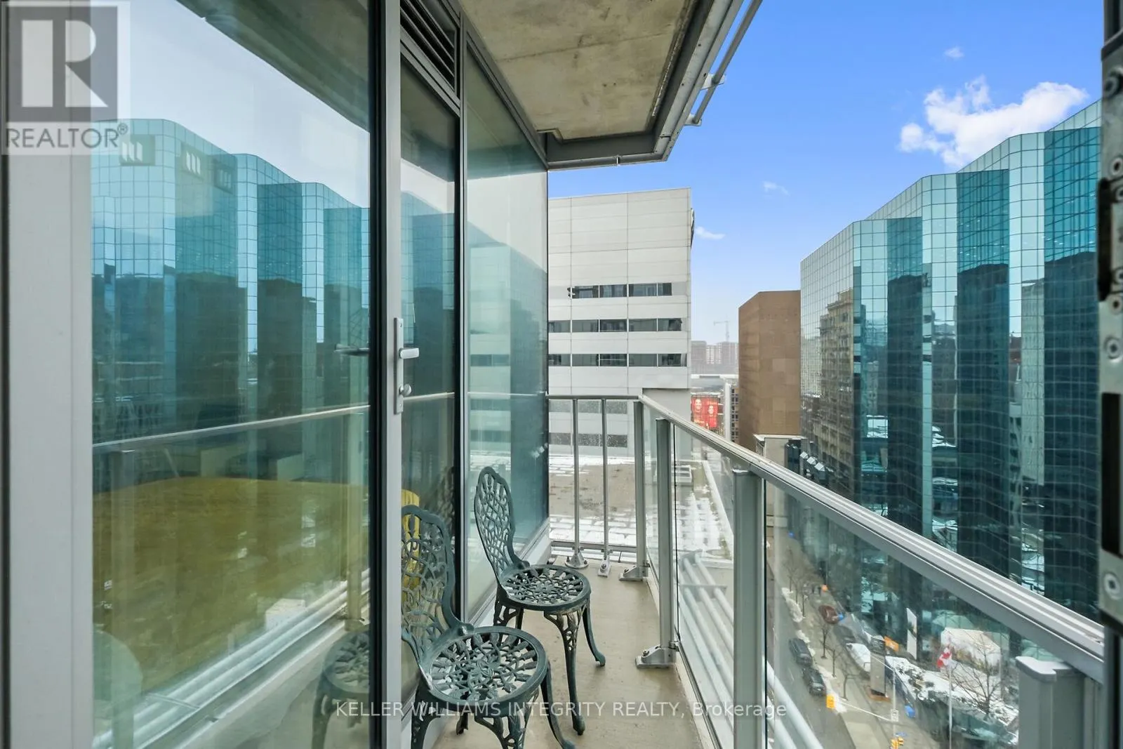1209 - 101 QUEEN STREET
