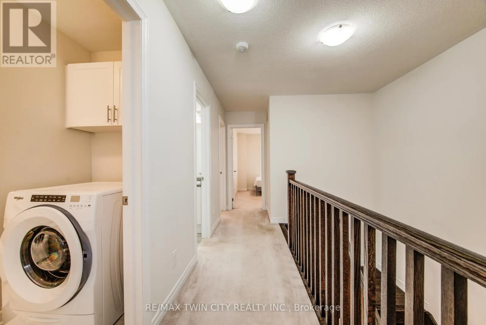 4 STONEHILL AVENUE