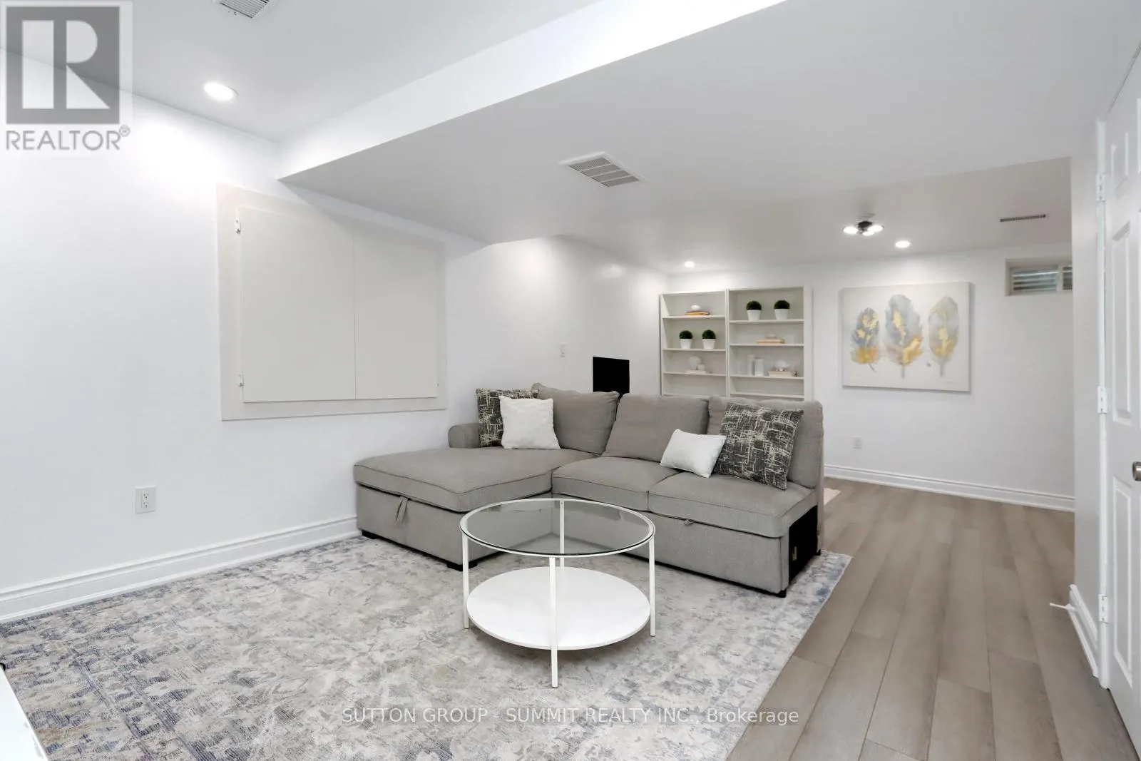 25 - 1771 UPPER WENTWORTH STREET