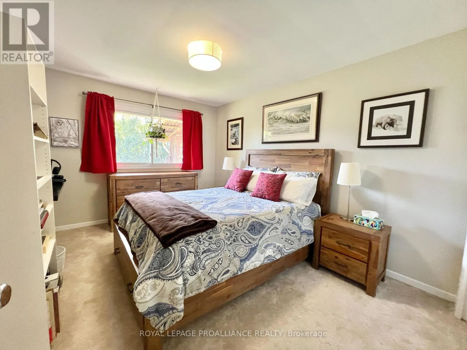 9 SUNSET DRIVE