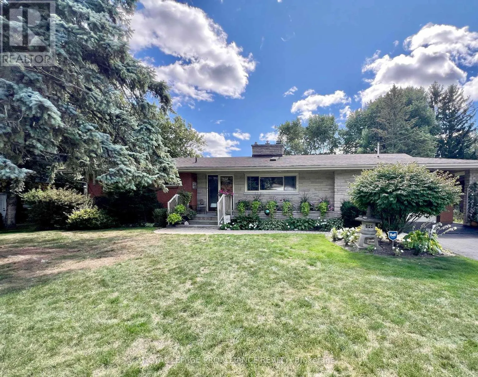 9 SUNSET DRIVE