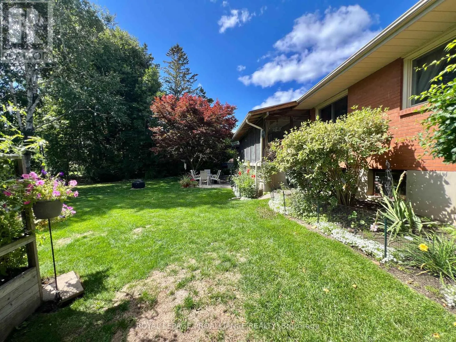 9 SUNSET DRIVE