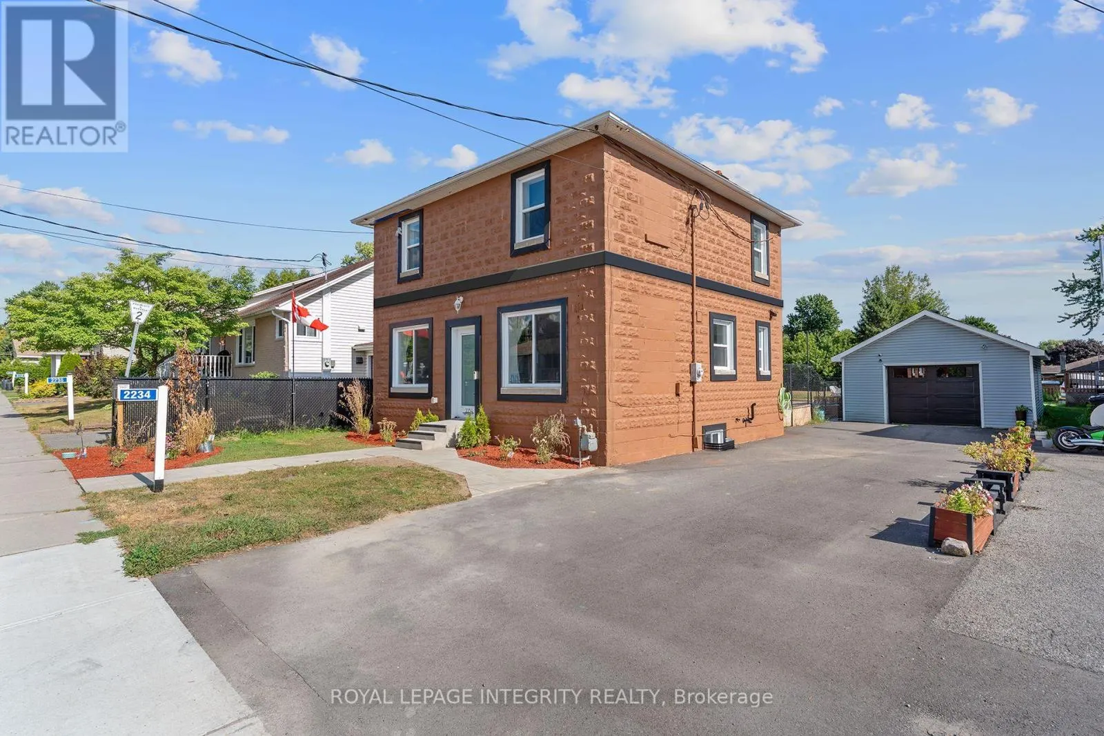 2234 LAVAL STREET