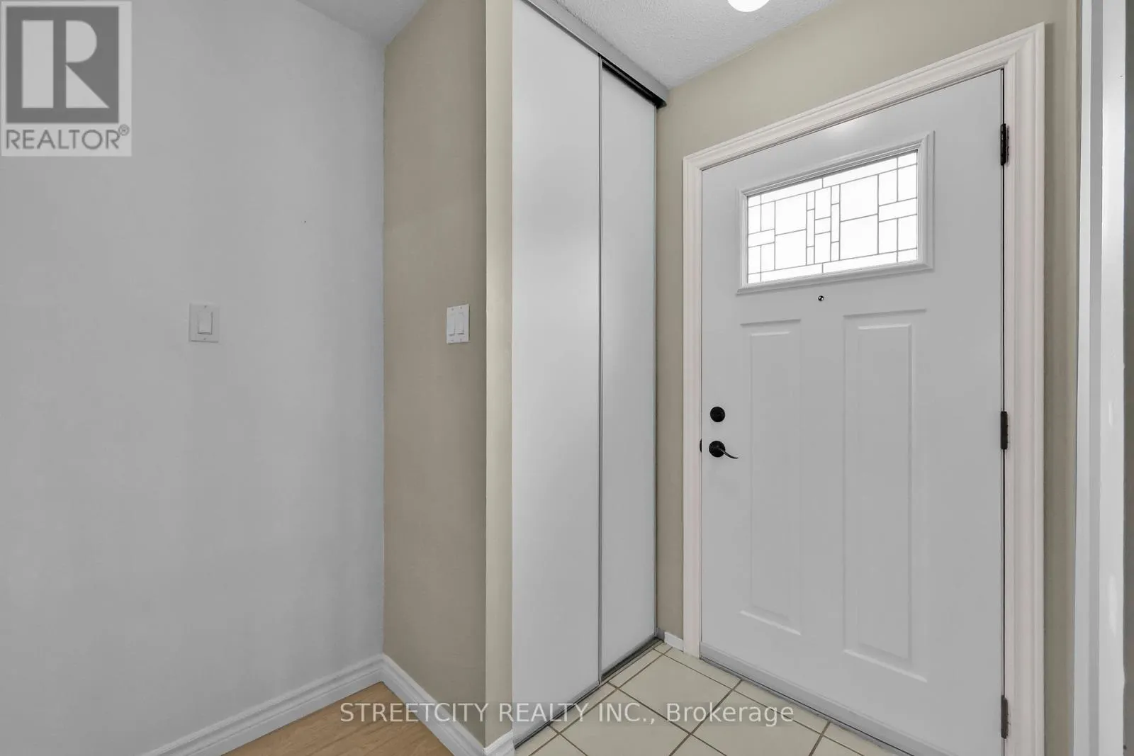 8 - 253 TAYLOR STREET, #8