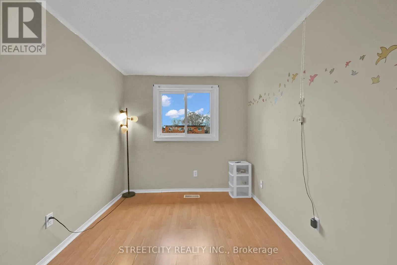8 - 253 TAYLOR STREET, #8