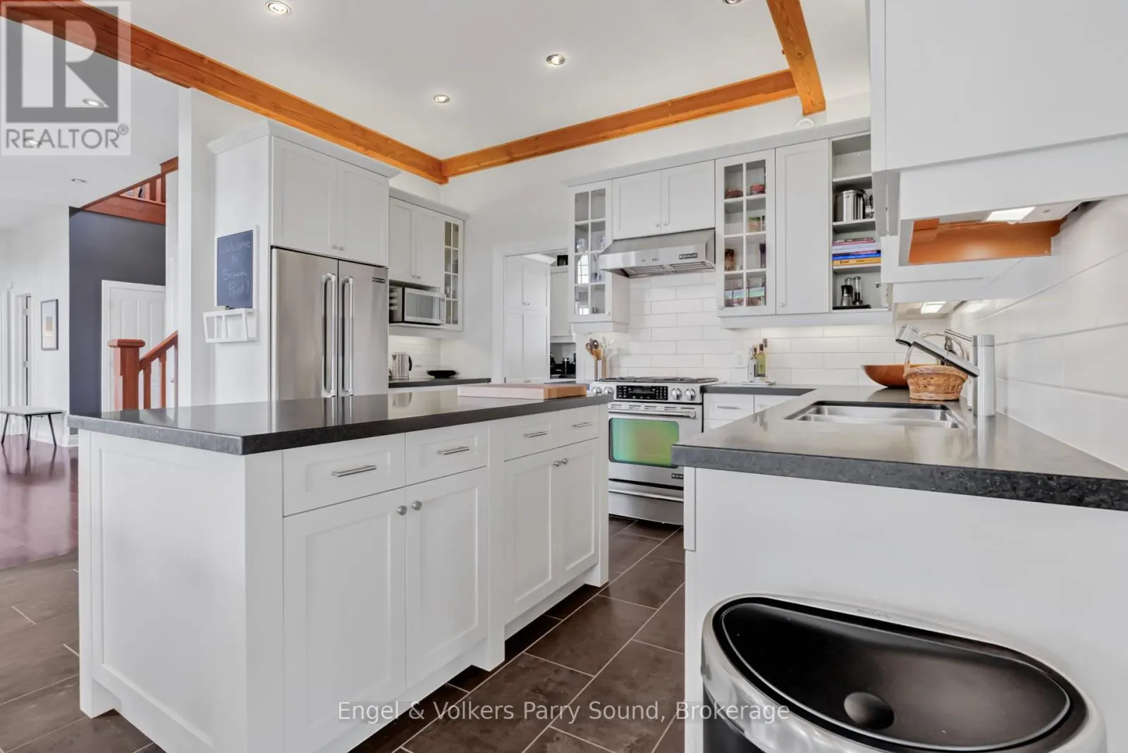 22 BEACON POINT DRIVE