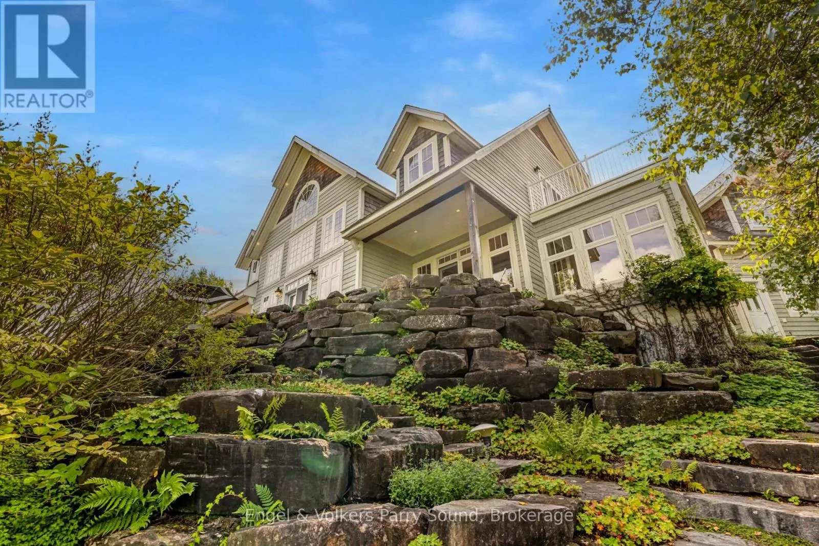 22 BEACON POINT DRIVE