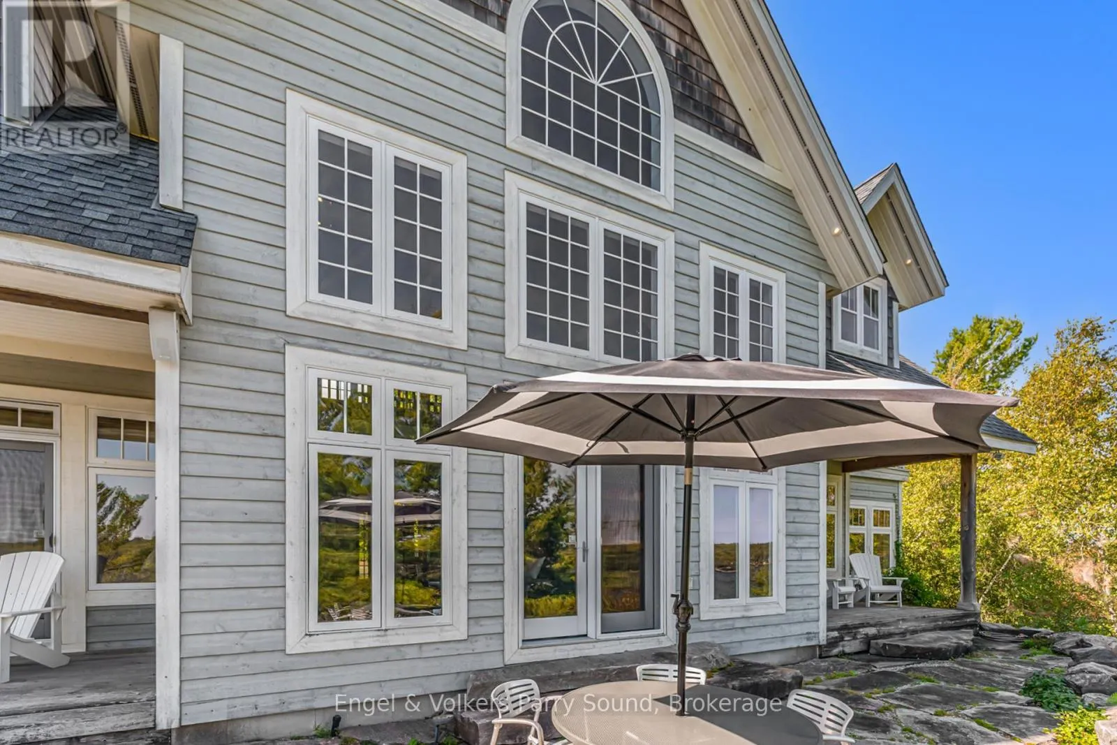 22 BEACON POINT DRIVE