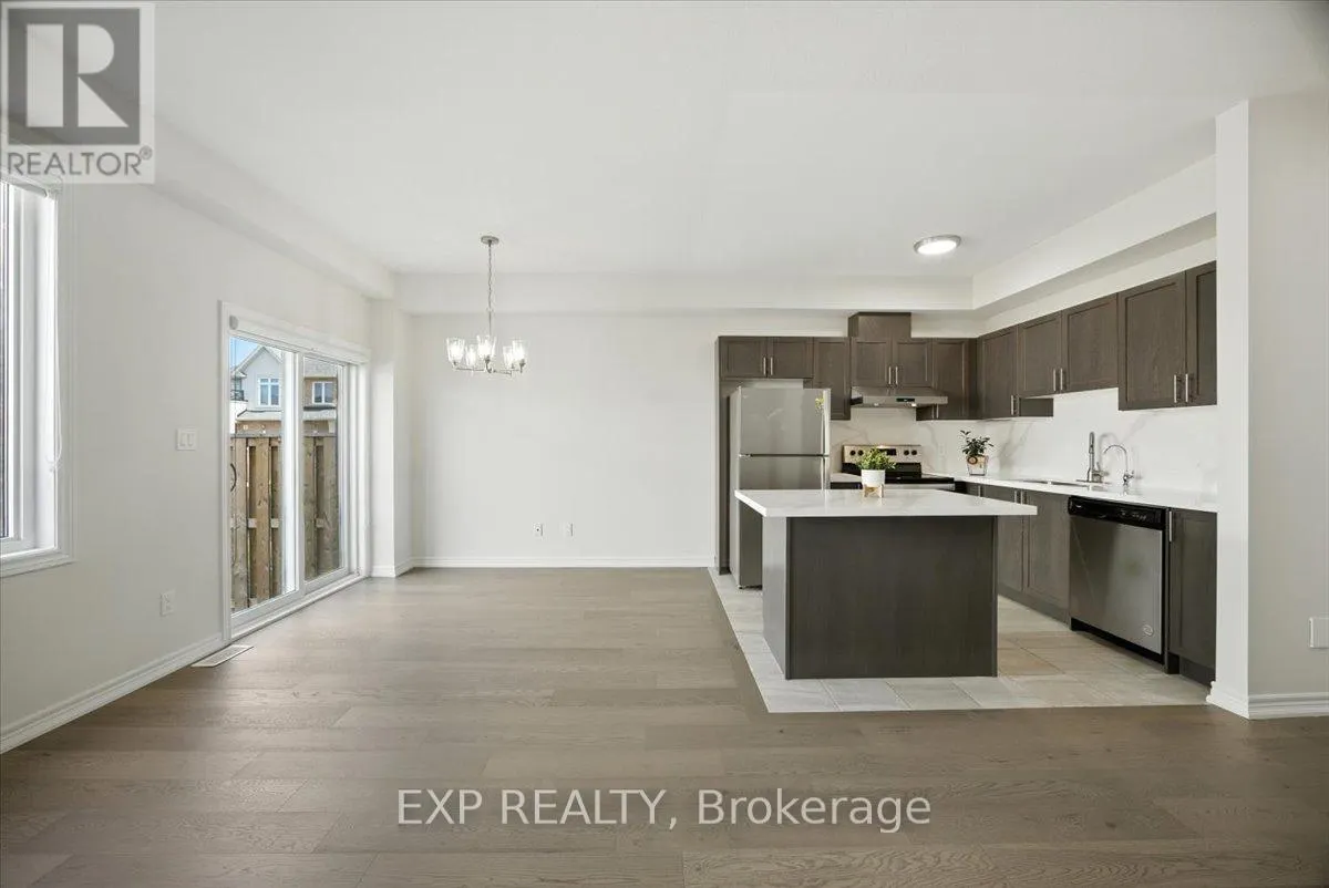 27 MOCKINGBIRD LANE E