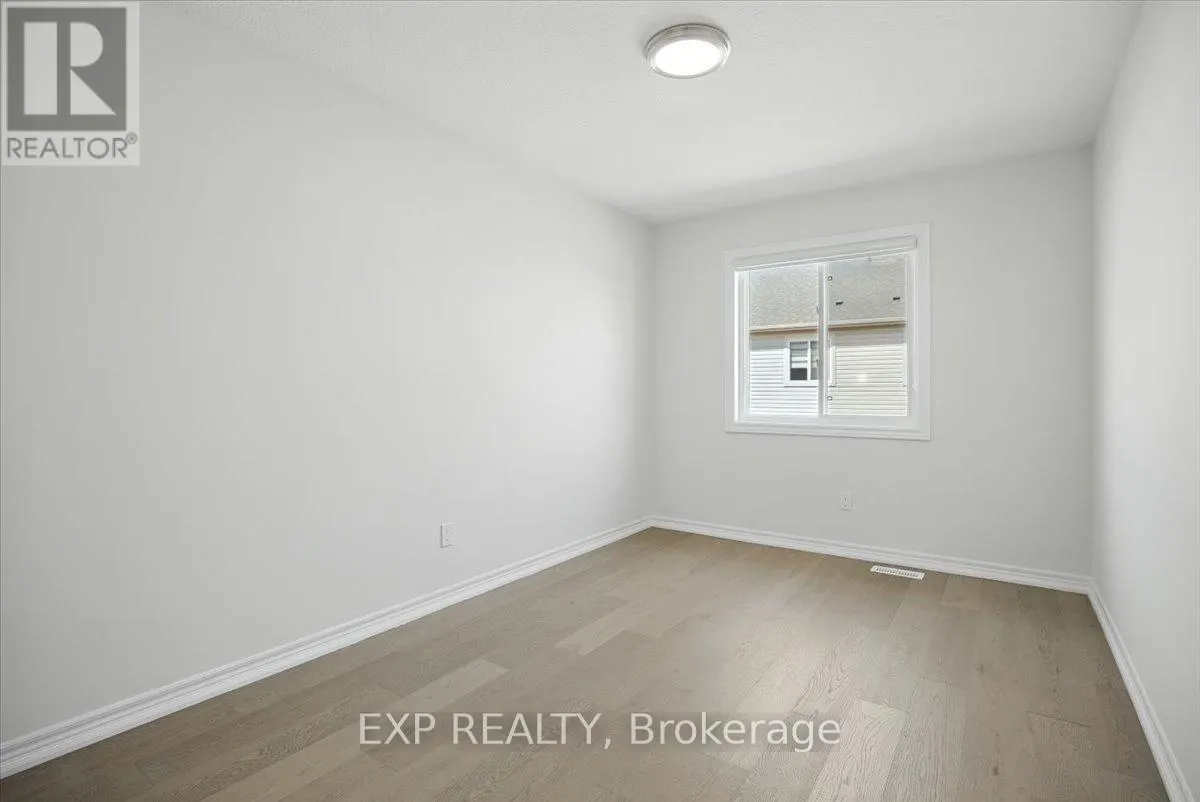 27 MOCKINGBIRD LANE E