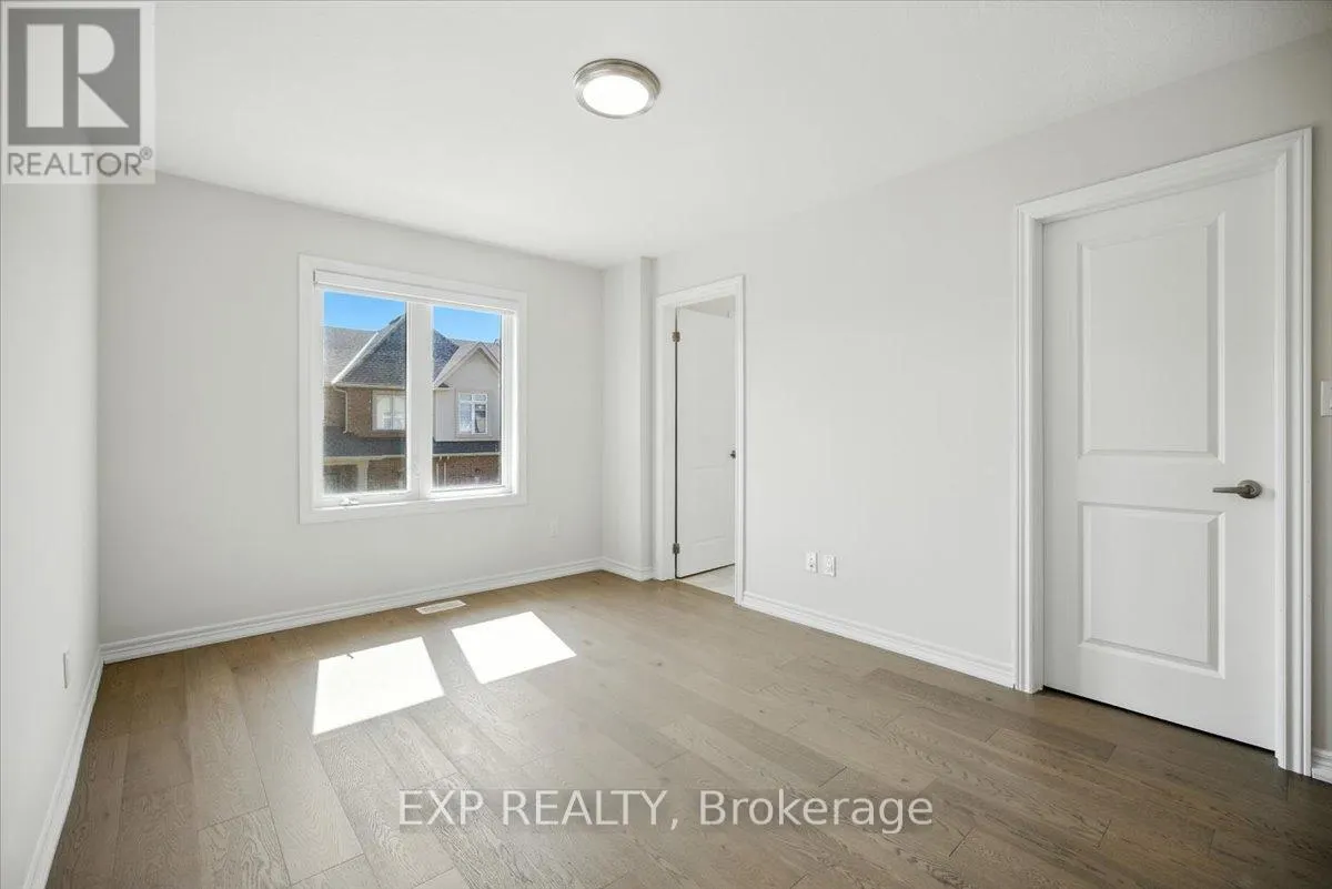 27 MOCKINGBIRD LANE E