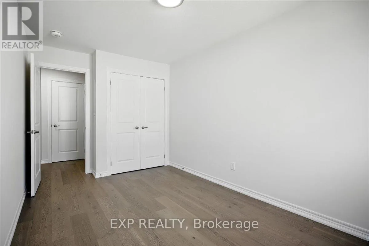 27 MOCKINGBIRD LANE E