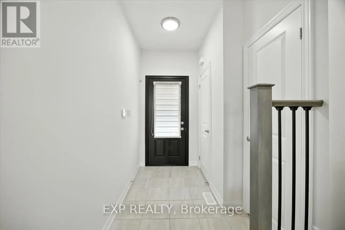 27 MOCKINGBIRD LANE E
