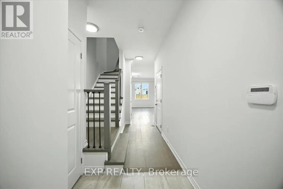 27 MOCKINGBIRD LANE E