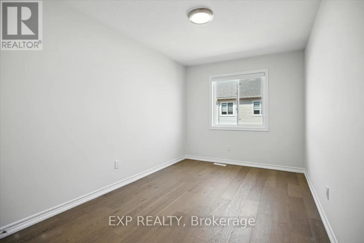 27 MOCKINGBIRD LANE E