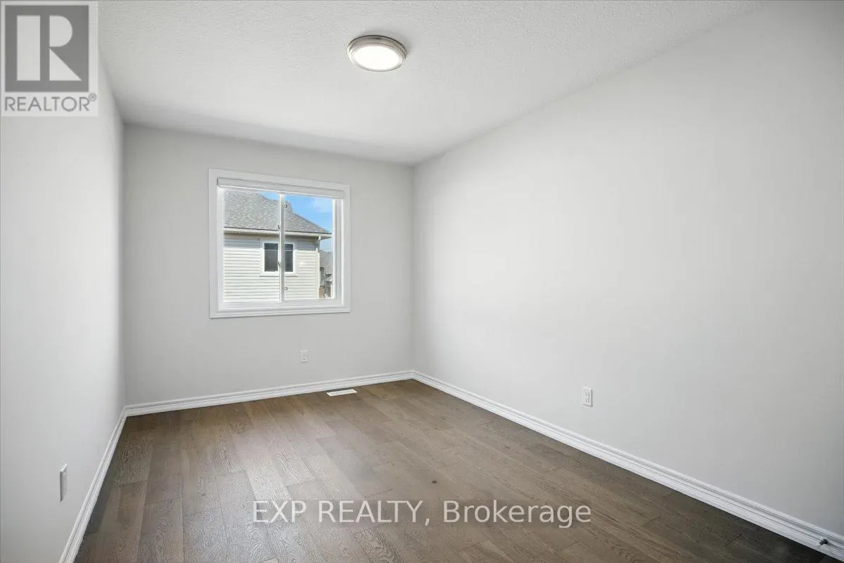 27 MOCKINGBIRD LANE E