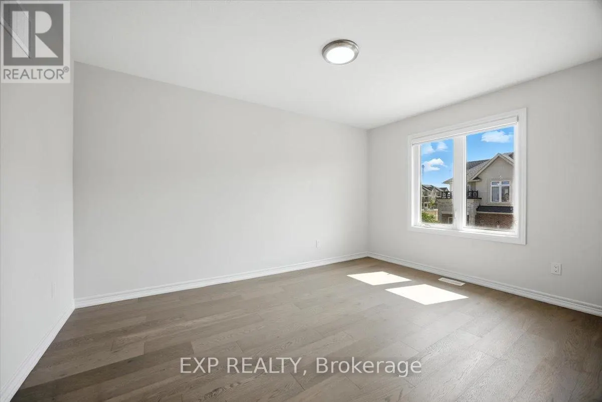 27 MOCKINGBIRD LANE E