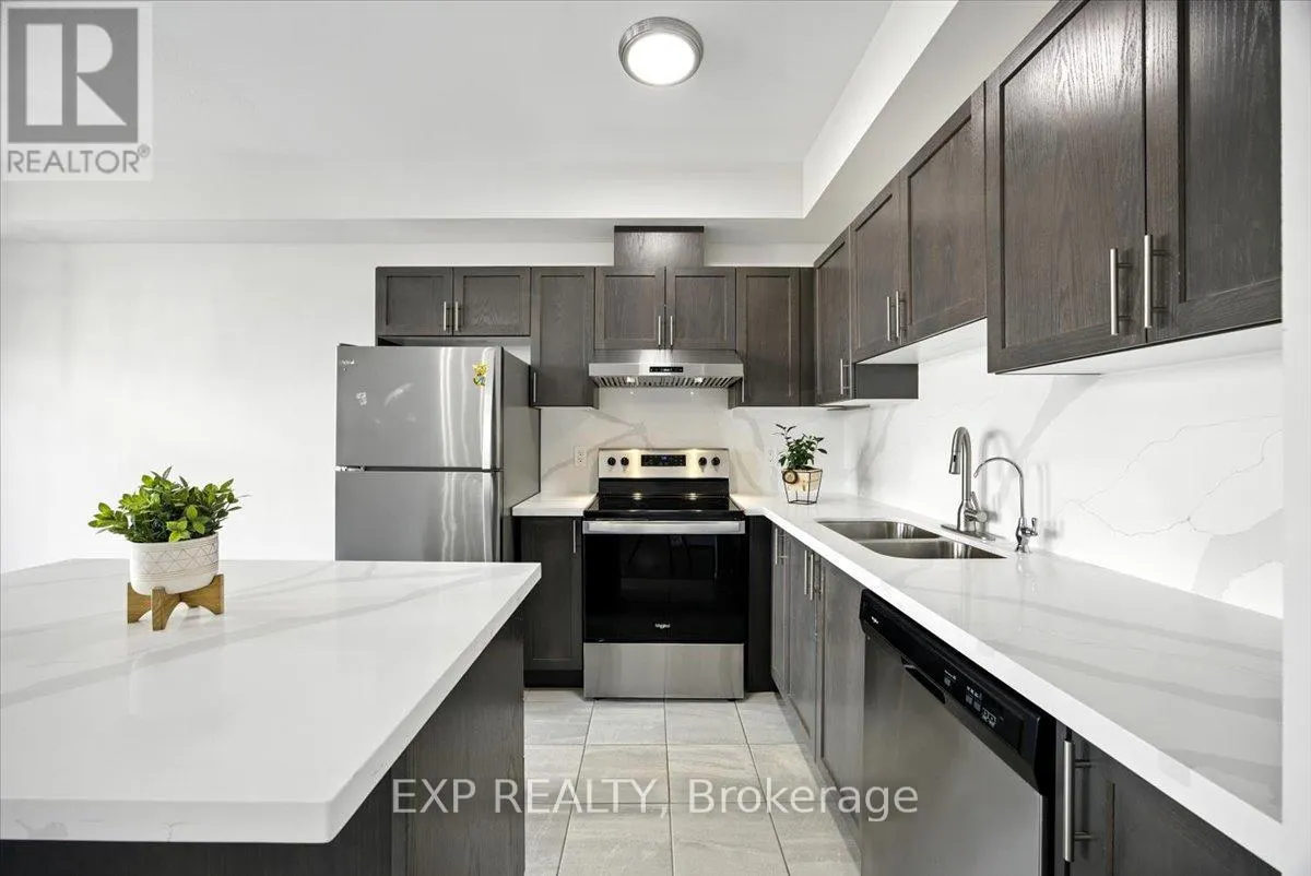 27 MOCKINGBIRD LANE E