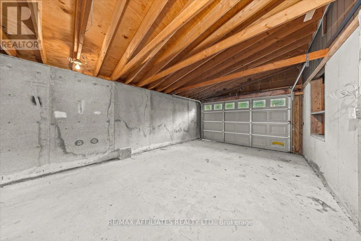 1215 NARROWS LOCK ROAD