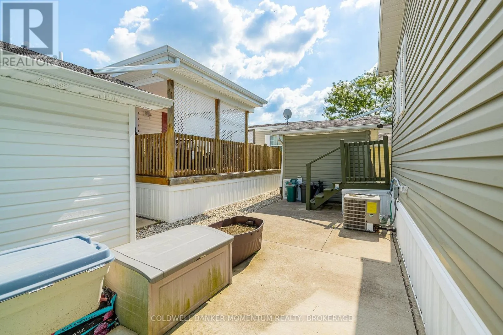 202 - 3033 TOWNLINE ROAD, #202
