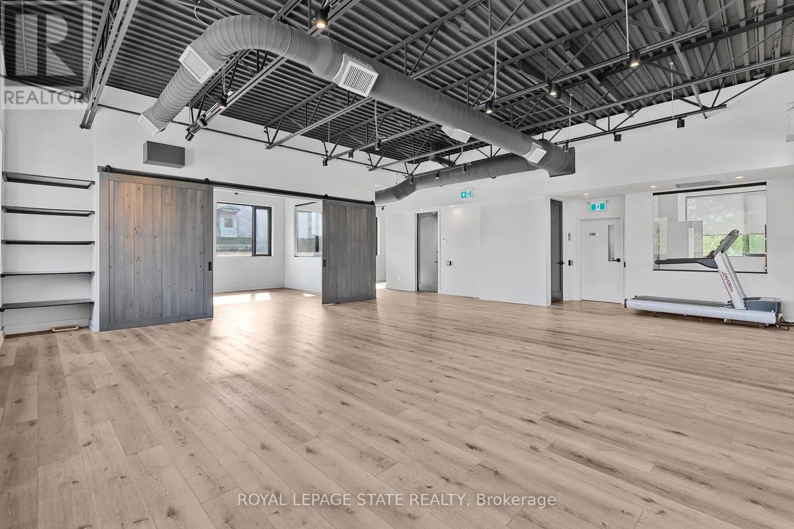 LEVEL 3 - 112 KING STREET W