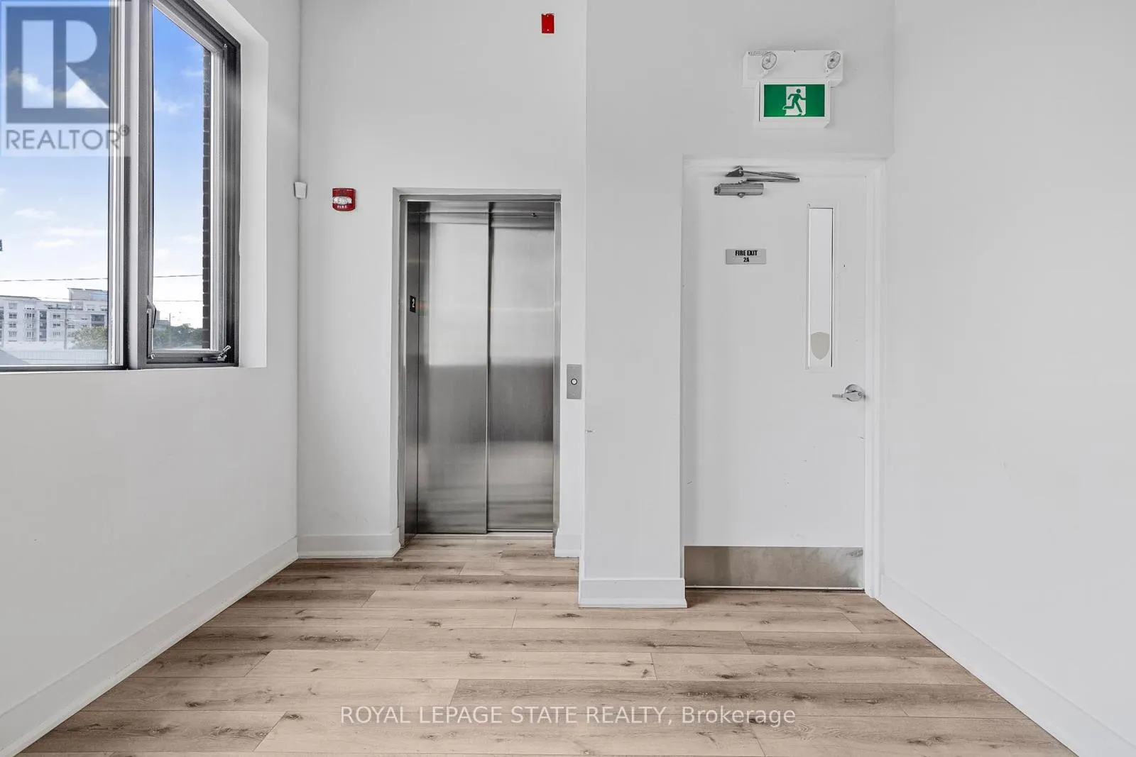 LEVEL 2 & 3 - 112 KING STREET W