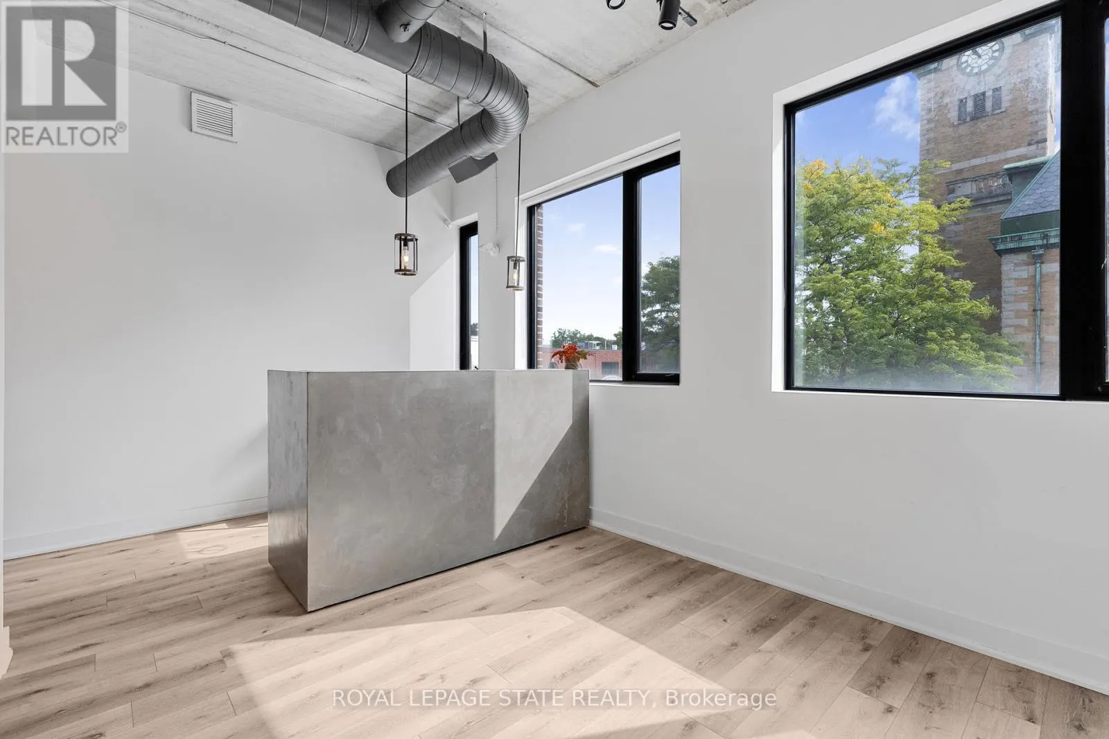 LEVEL 2 & 3 - 112 KING STREET W