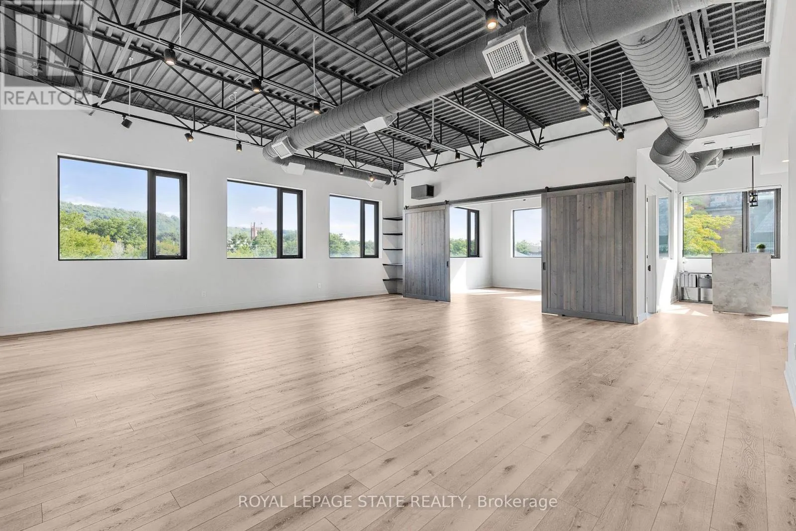 LEVEL 2 & 3 - 112 KING STREET W