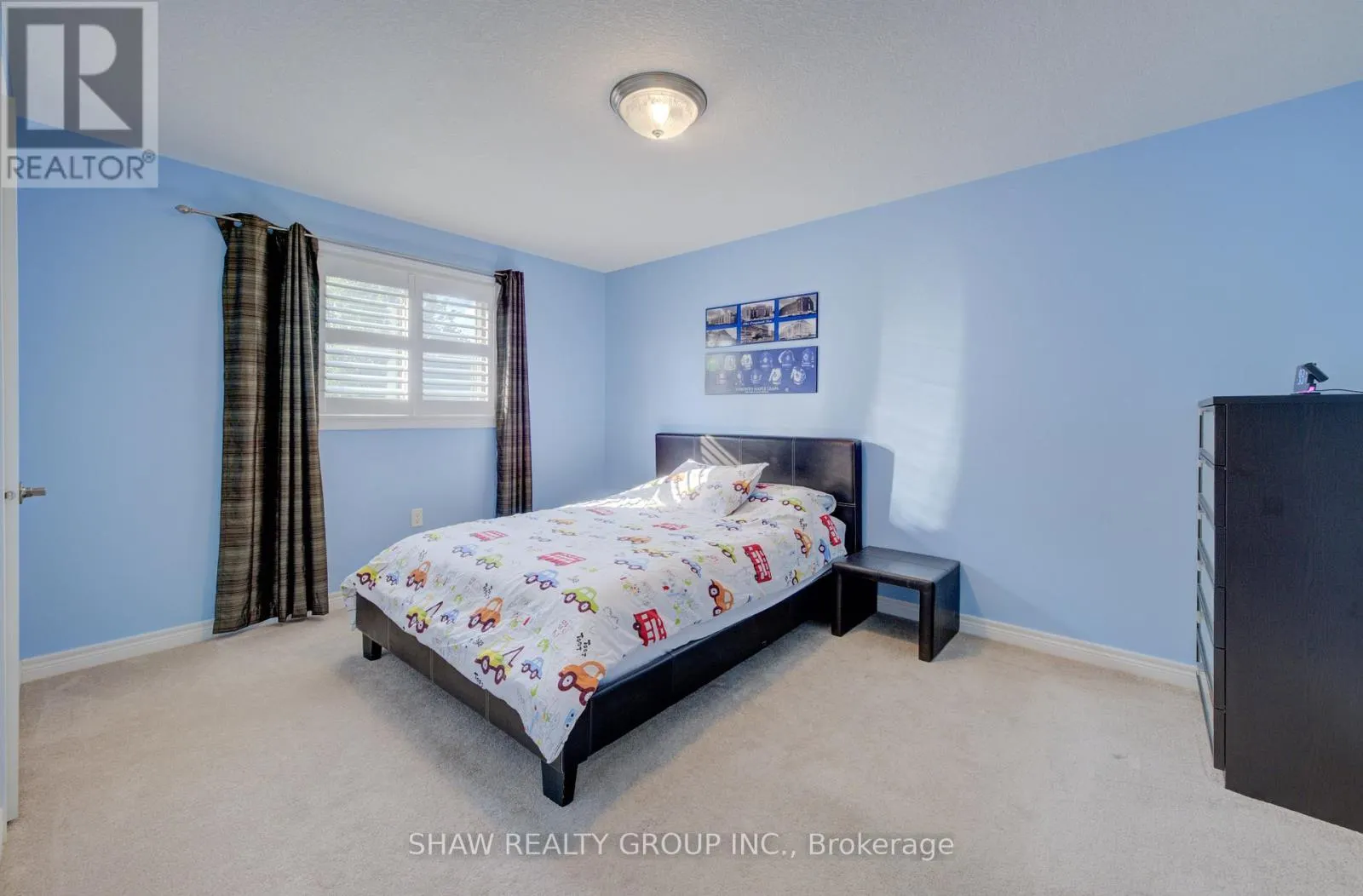 571 STONEHENGE DRIVE