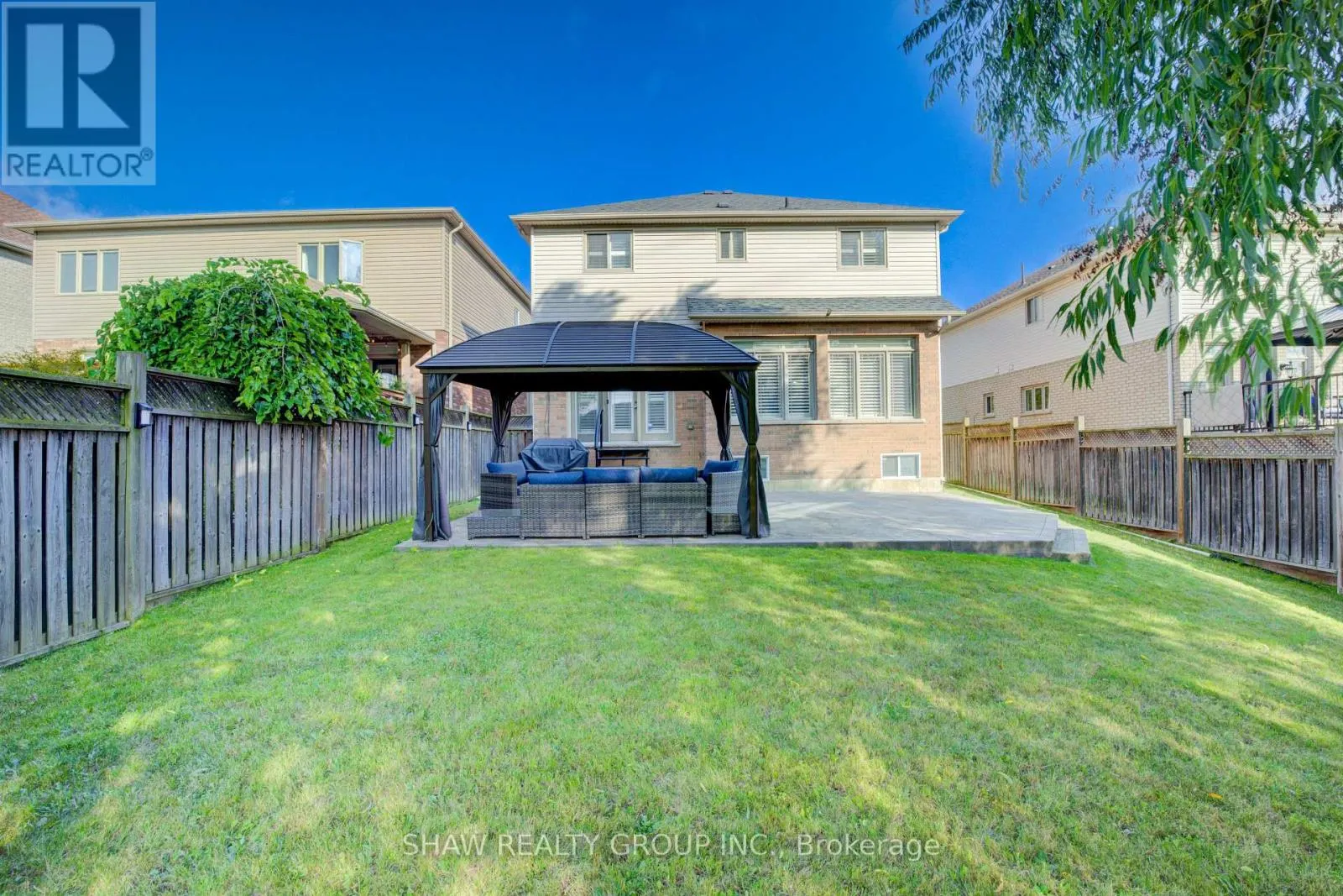 571 STONEHENGE DRIVE