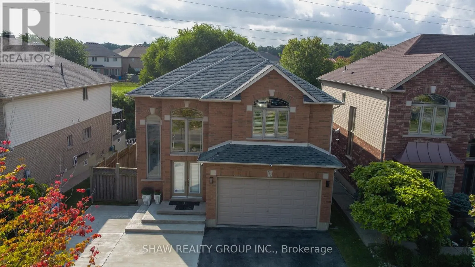 571 STONEHENGE DRIVE