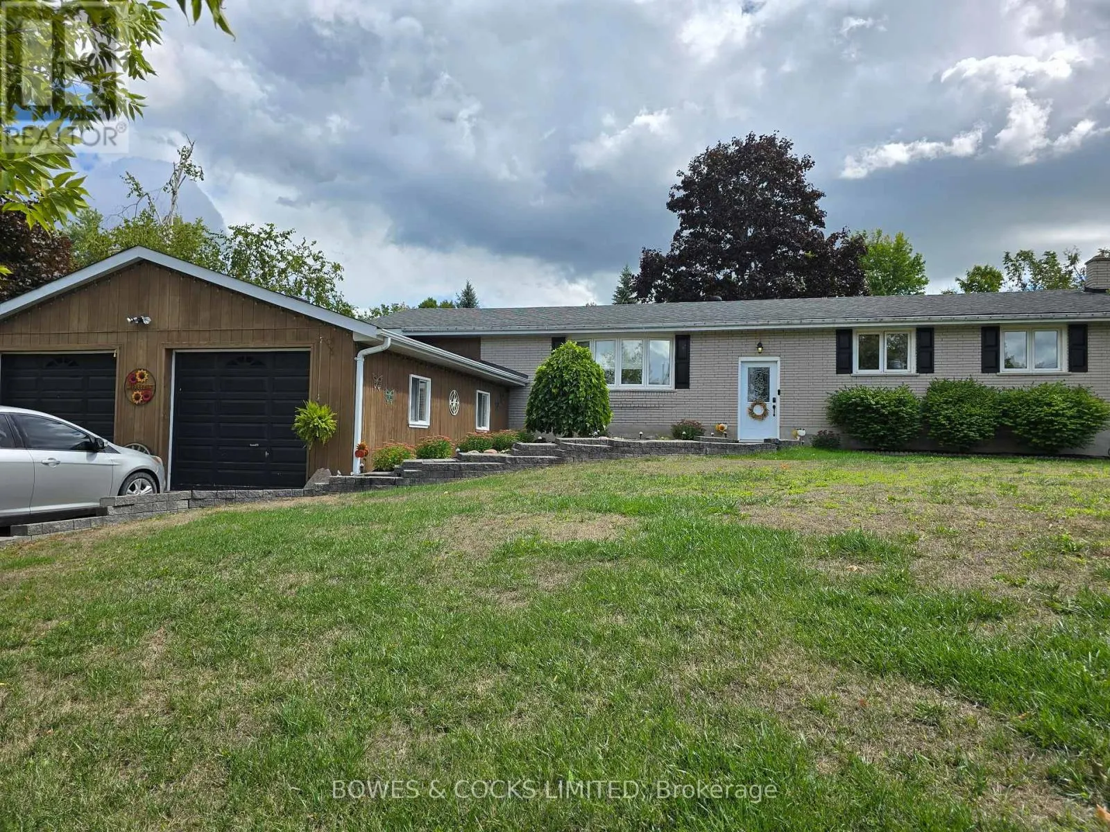 33 MAPLE GROVE ROAD