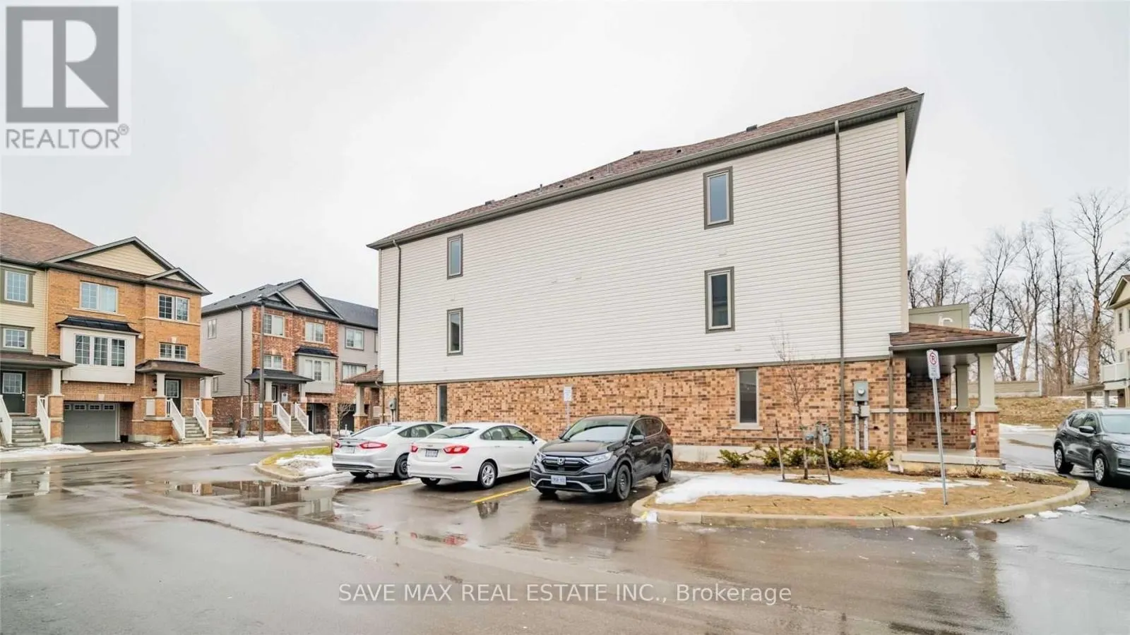43 - 420 LINDEN DRIVE