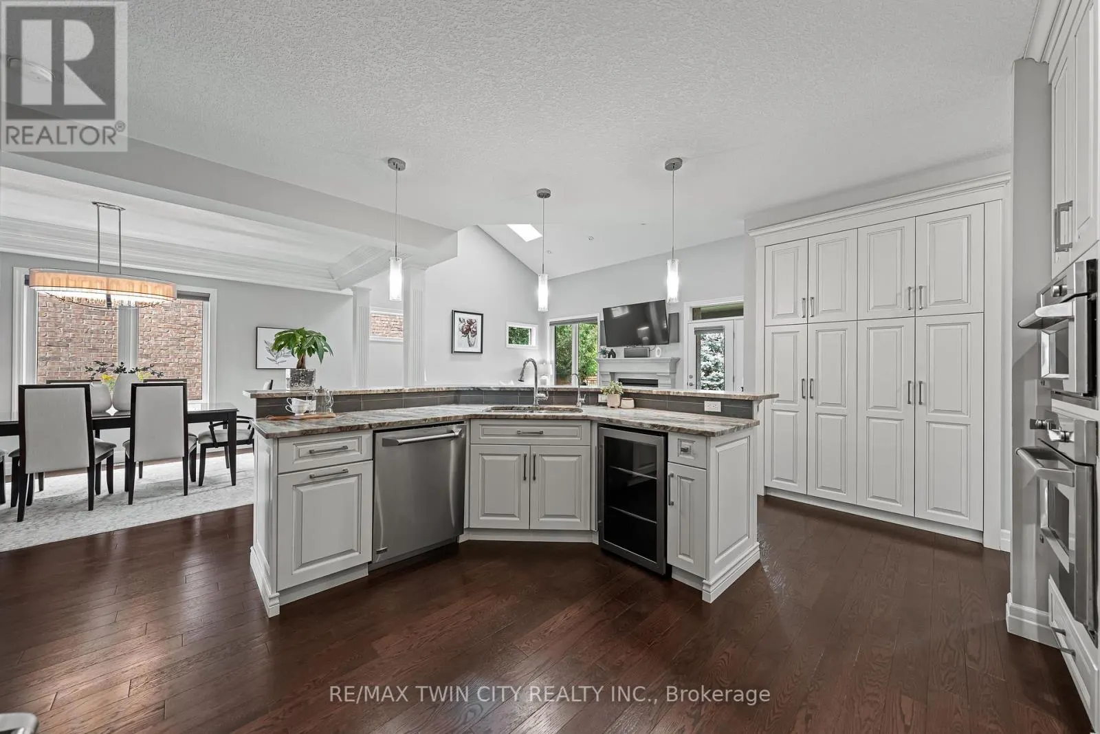 308 DEERFOOT TRAIL