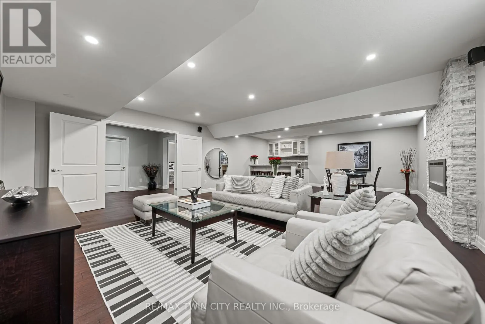 308 DEERFOOT TRAIL