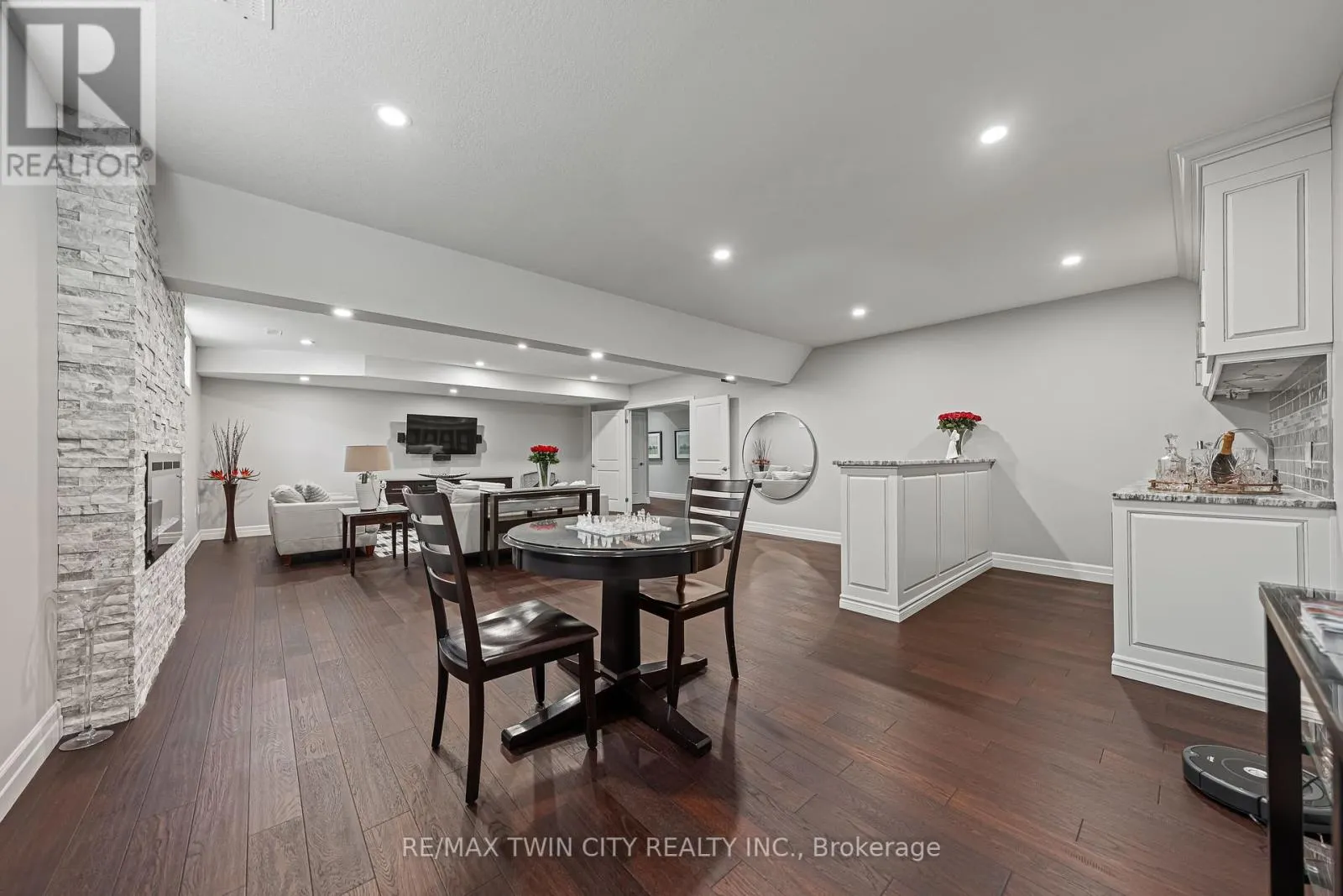 308 DEERFOOT TRAIL