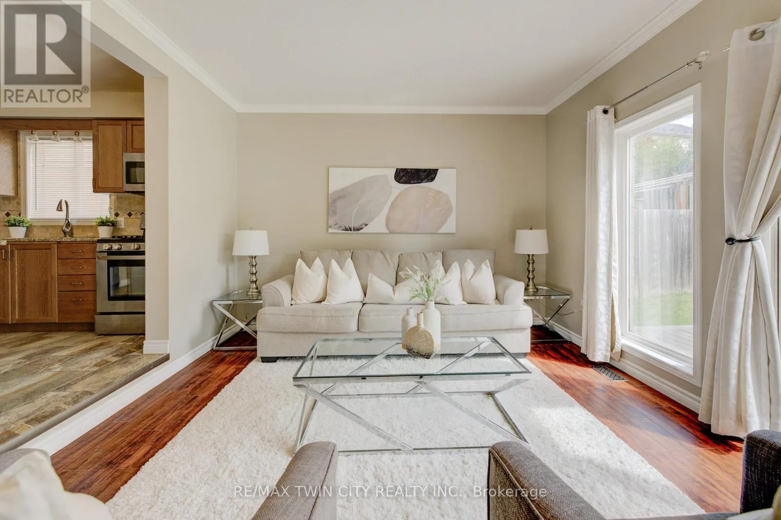 503 VERONICA DRIVE