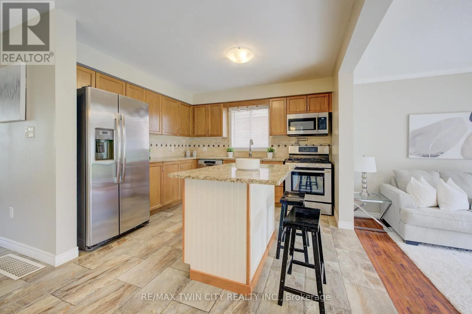 503 VERONICA DRIVE