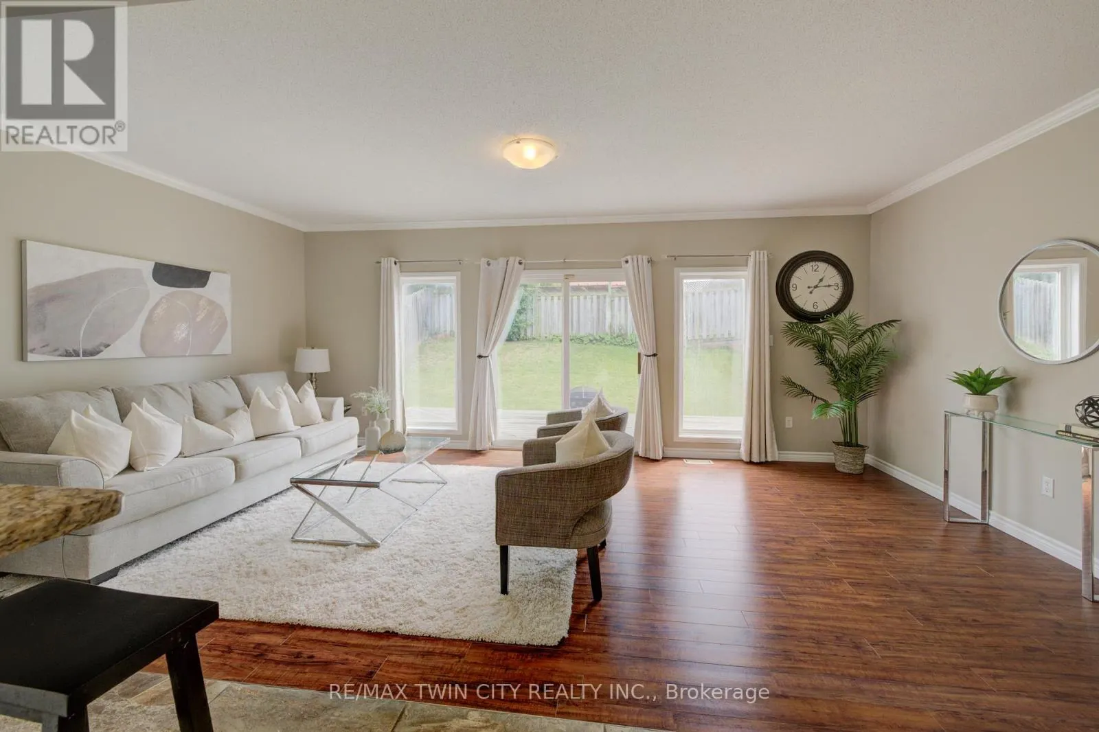 503 VERONICA DRIVE