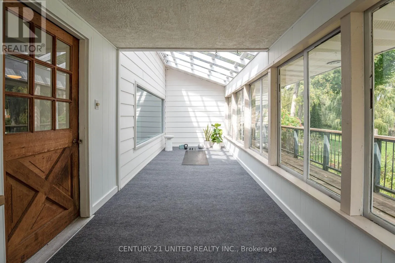 1105 PRIMROSE LANE