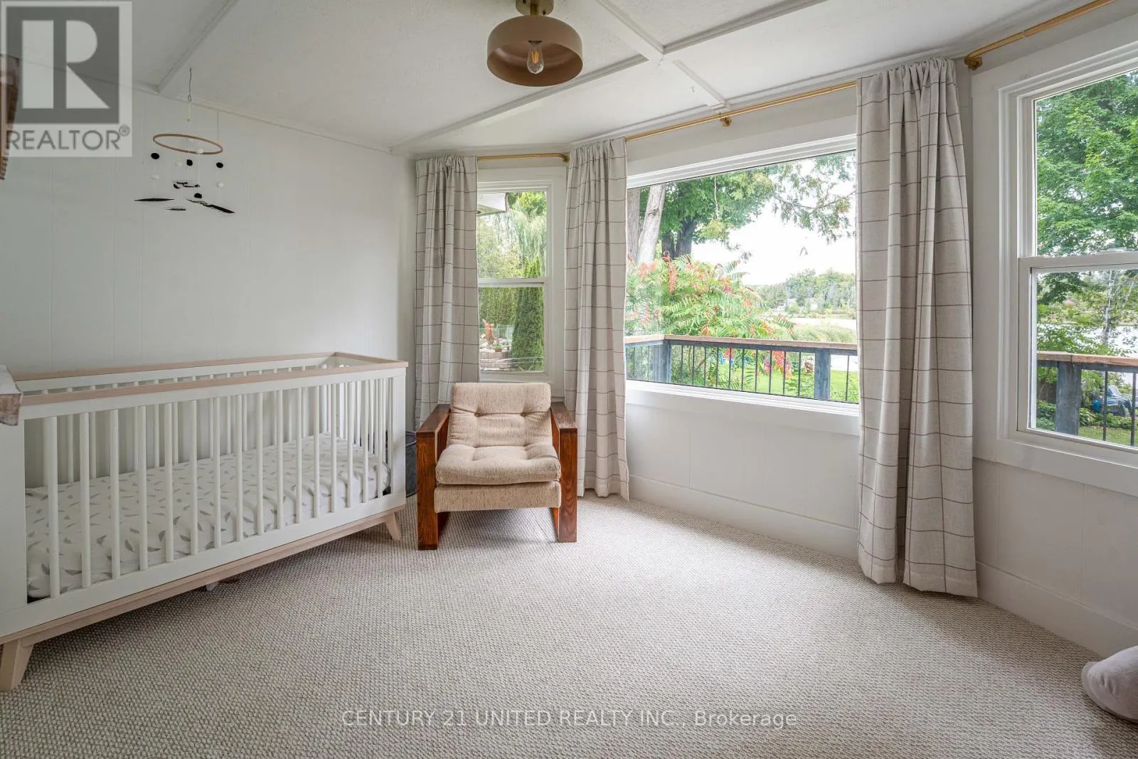 1105 PRIMROSE LANE